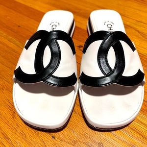 CHANEL slides!